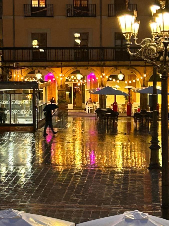 Plaza Mayor Leon - Bohemia ภายนอก รูปภาพ