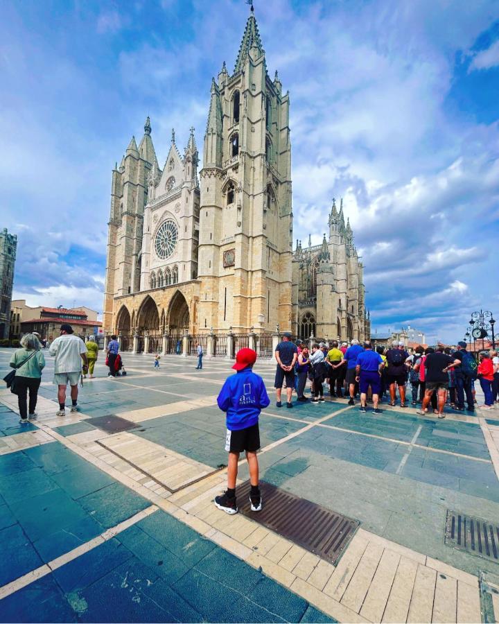 Plaza Mayor Leon - Bohemia ภายนอก รูปภาพ